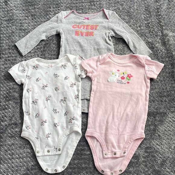 Carter's Gray and White Bodysuit Set for Babies - Picture 1 of 5